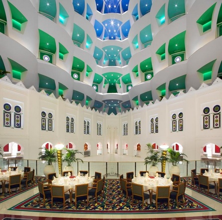 مطاعم برج العرب دبي