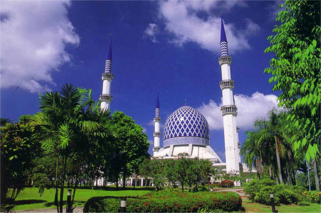 المسجد الازرق في ماليزيا