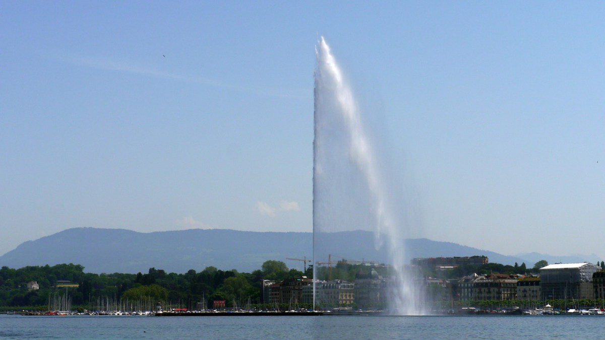 نافورة جنيف - الاماكن السياحية في جنيف