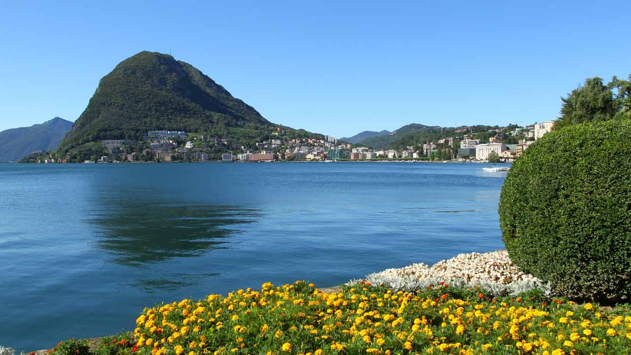بحيرة لوغانو سويسرا