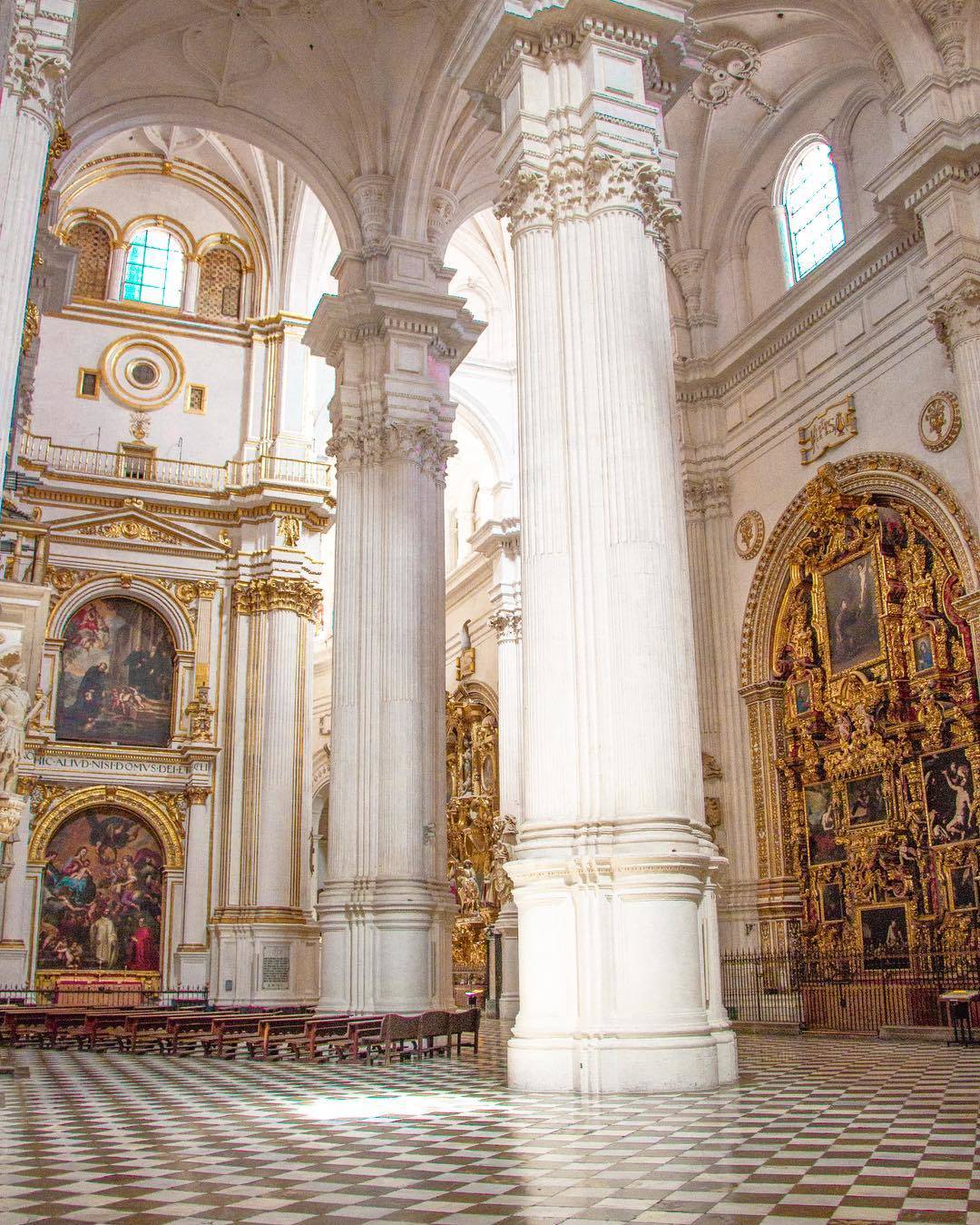 كاتدرائية غرناطة