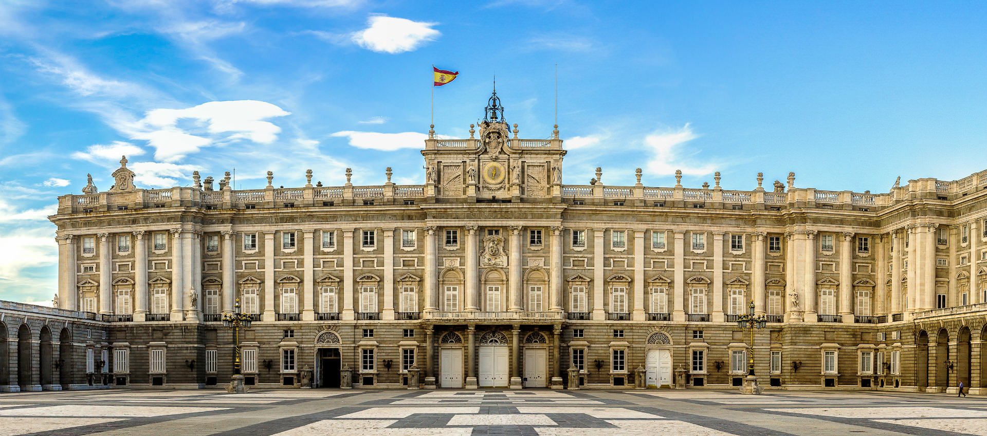 القصر الملكي مدريد